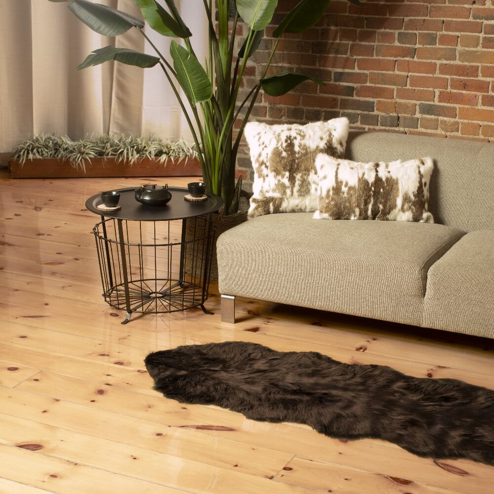Luxe Home Decor Gordon Faux Sheepskin Double Rug | 1-Piece | Chocolate | 2'x6' - Picture 2 of 3
